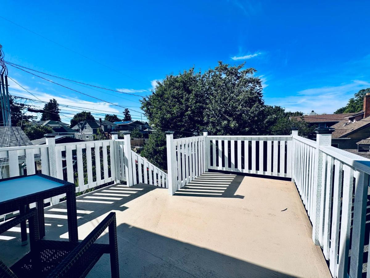 Tacoma 2 Bedrooms 1 Baths Sleep 5 With Compact Kitchen エクステリア 写真